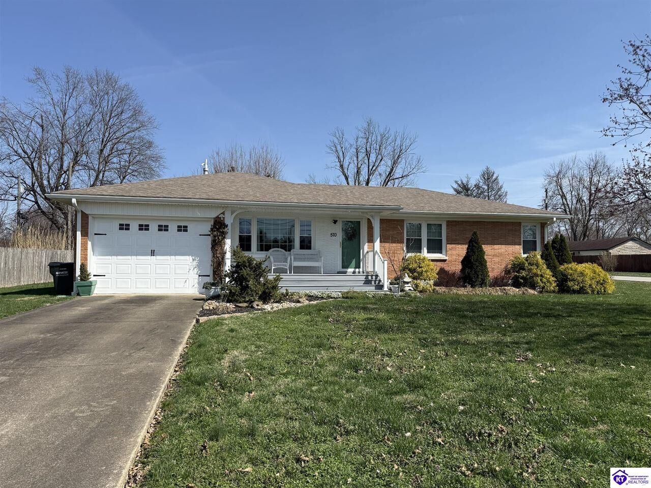 Property Photo:  570 S Logsdon Parkway  KY 40160 