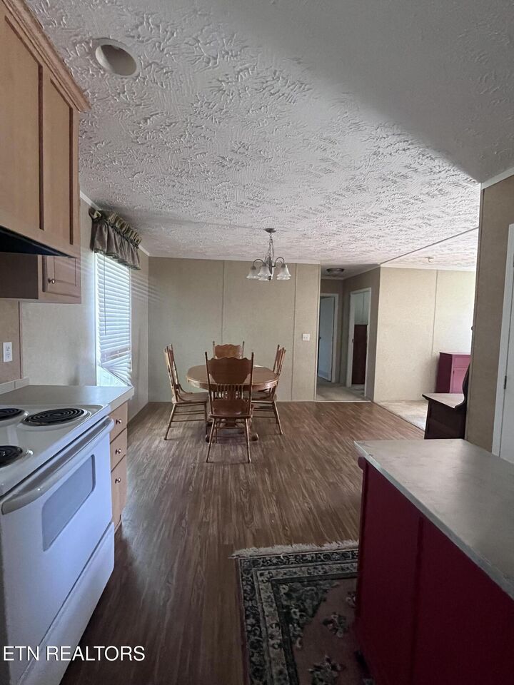 Property Photo: 414 Palmer St TN 37763