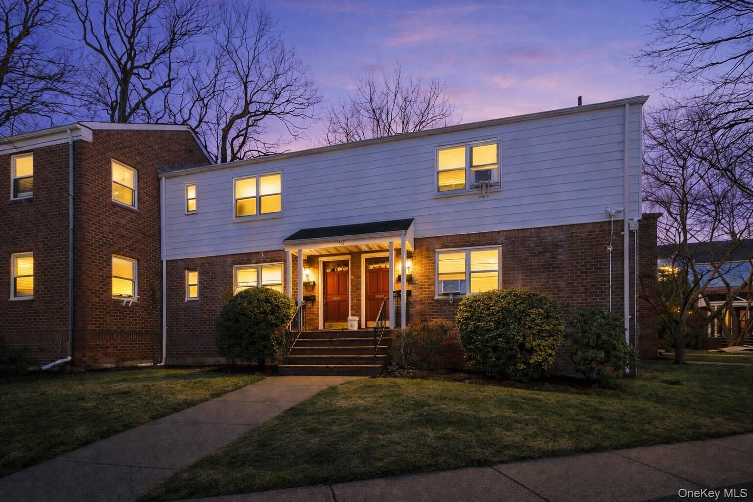 Property Photo:  560 Tuckahoe Road 4B  NY 10710 