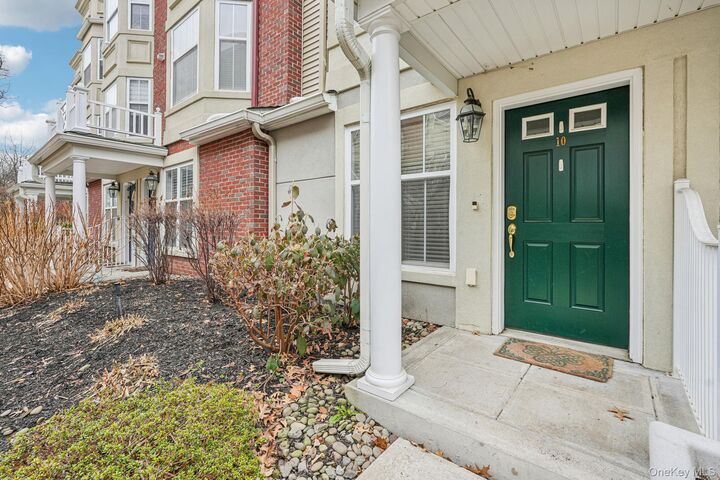 Property Photo:  10 Bridge Lane  NY 10927 