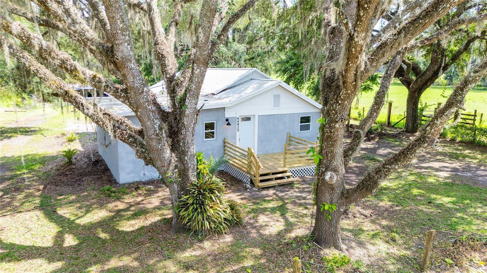 Property Photo: 44912 Lacoochee Claysink Road FL 33597