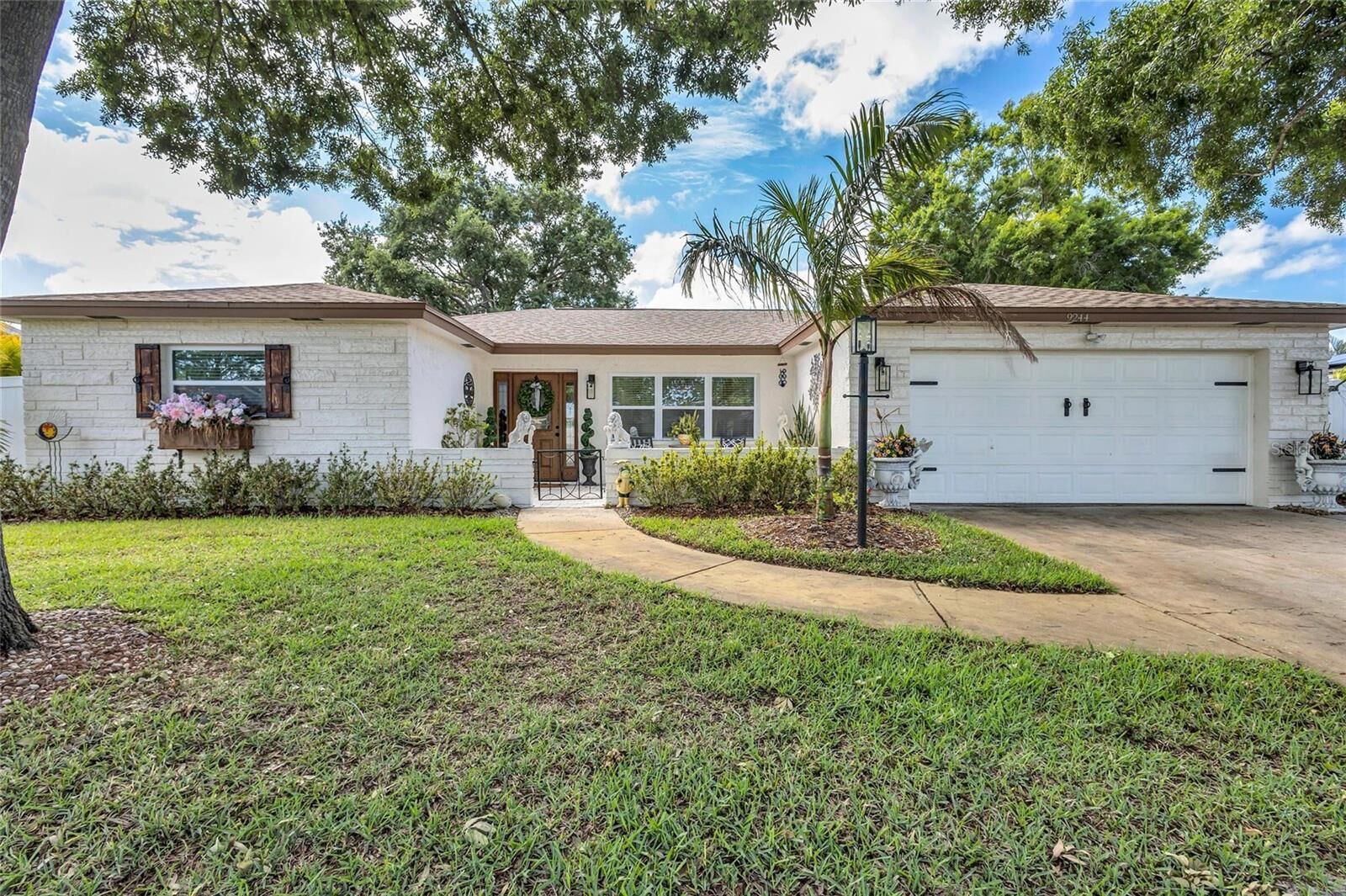 Property Photo:  9244 79th Avenue  FL 33777 