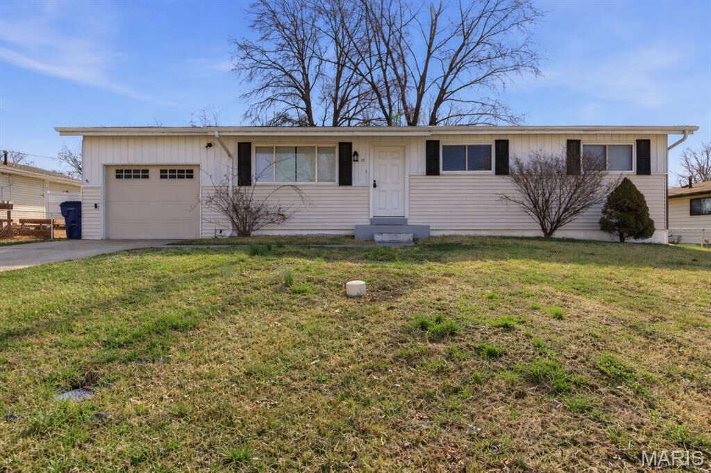 Property Photo: 12 Saint Catherine Drive MO 63376