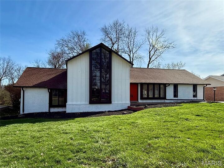 Property Photo: 500 Kingridge Drive MO 63011