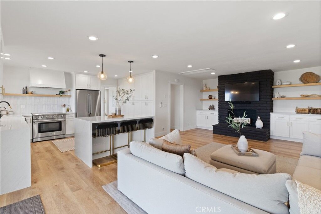 Property Photo:  28829 Crestridge  CA 90275 