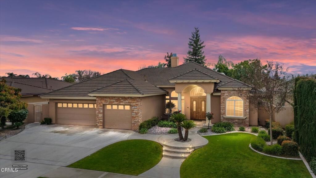 Property Photo: 9905 Lightner Way CA 93311