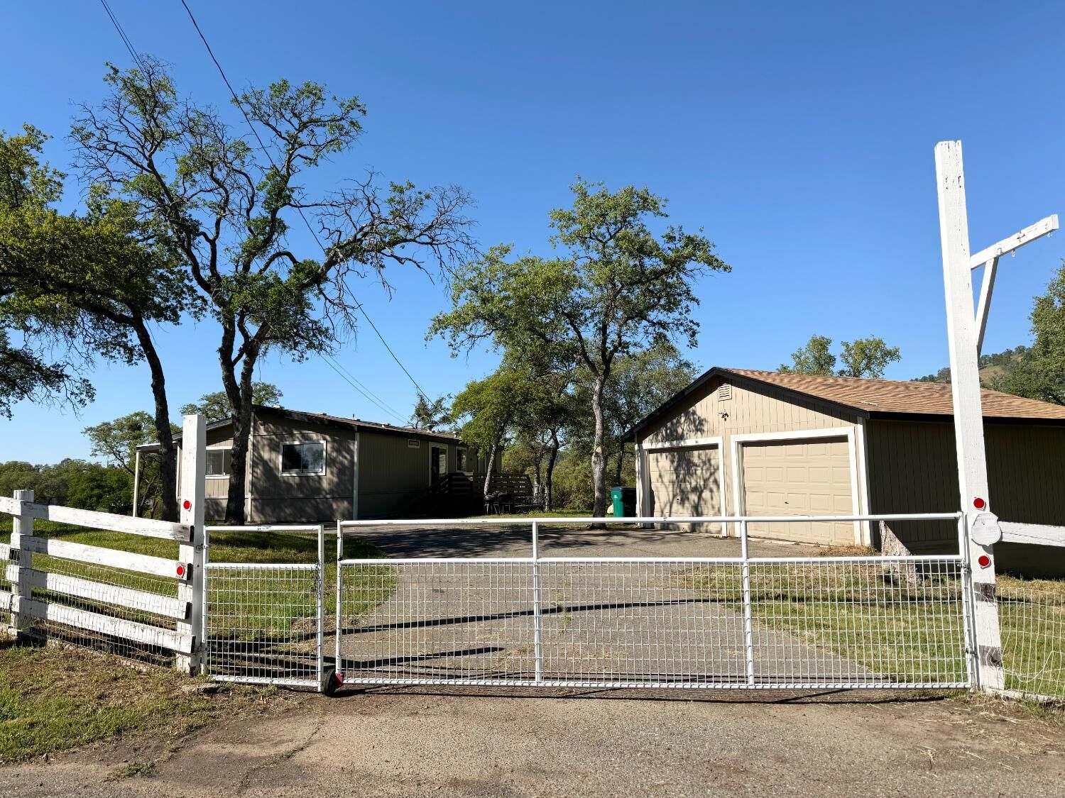 Property Photo:  13600 Pino Court  CA 95329 