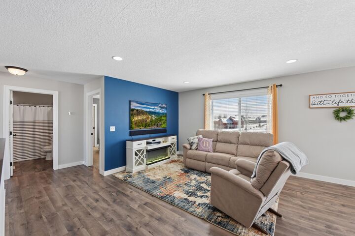 Property Photo: 1100 Susan Lane WI 54023