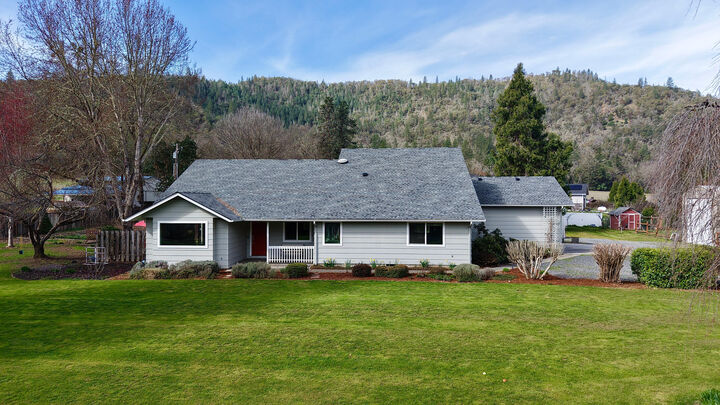 Property Photo: 9401 Old Stage OR 97502