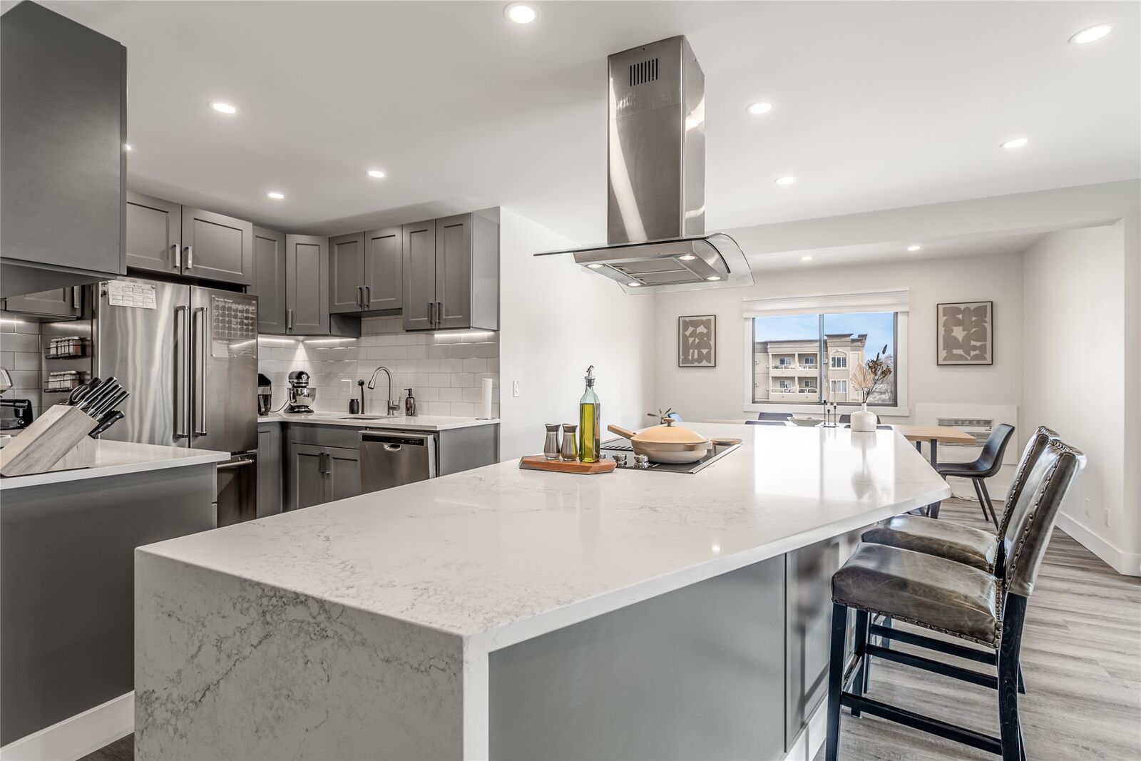 Property Photo:  1075 Bernard Avenue 305  BC V1Y 6P7 