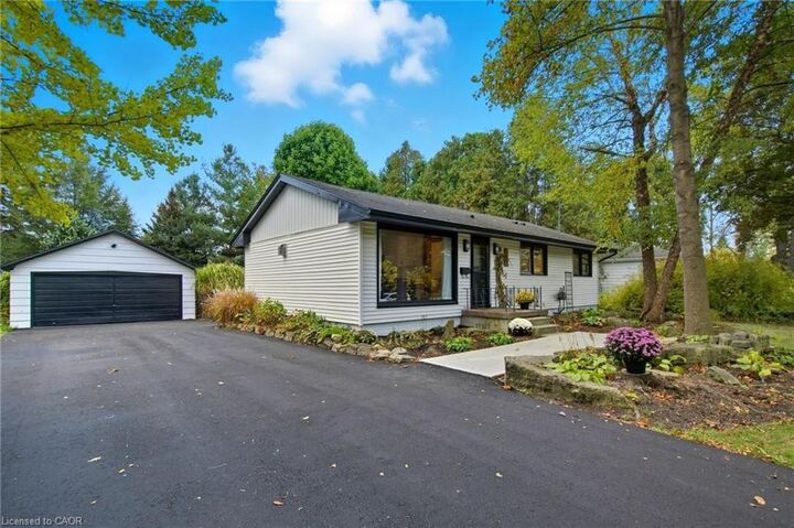 570 Westview Avenue — photo 1