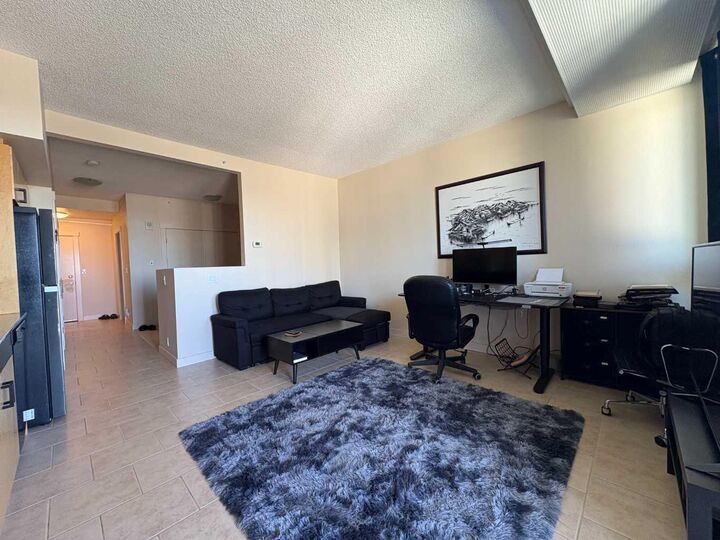 Property Photo:  8880 Horton Road SW 1315  AB T2V 2W3 