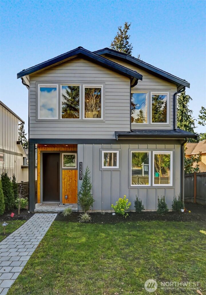 Property Photo: 11217 NE 95th Street WA 98033