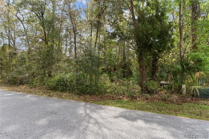 Property Photo:  7654 W Sunburst Lane  FL 34448 