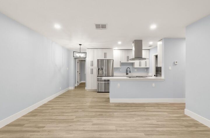 Property Photo:  6717 NW 60th Street  FL 33321 