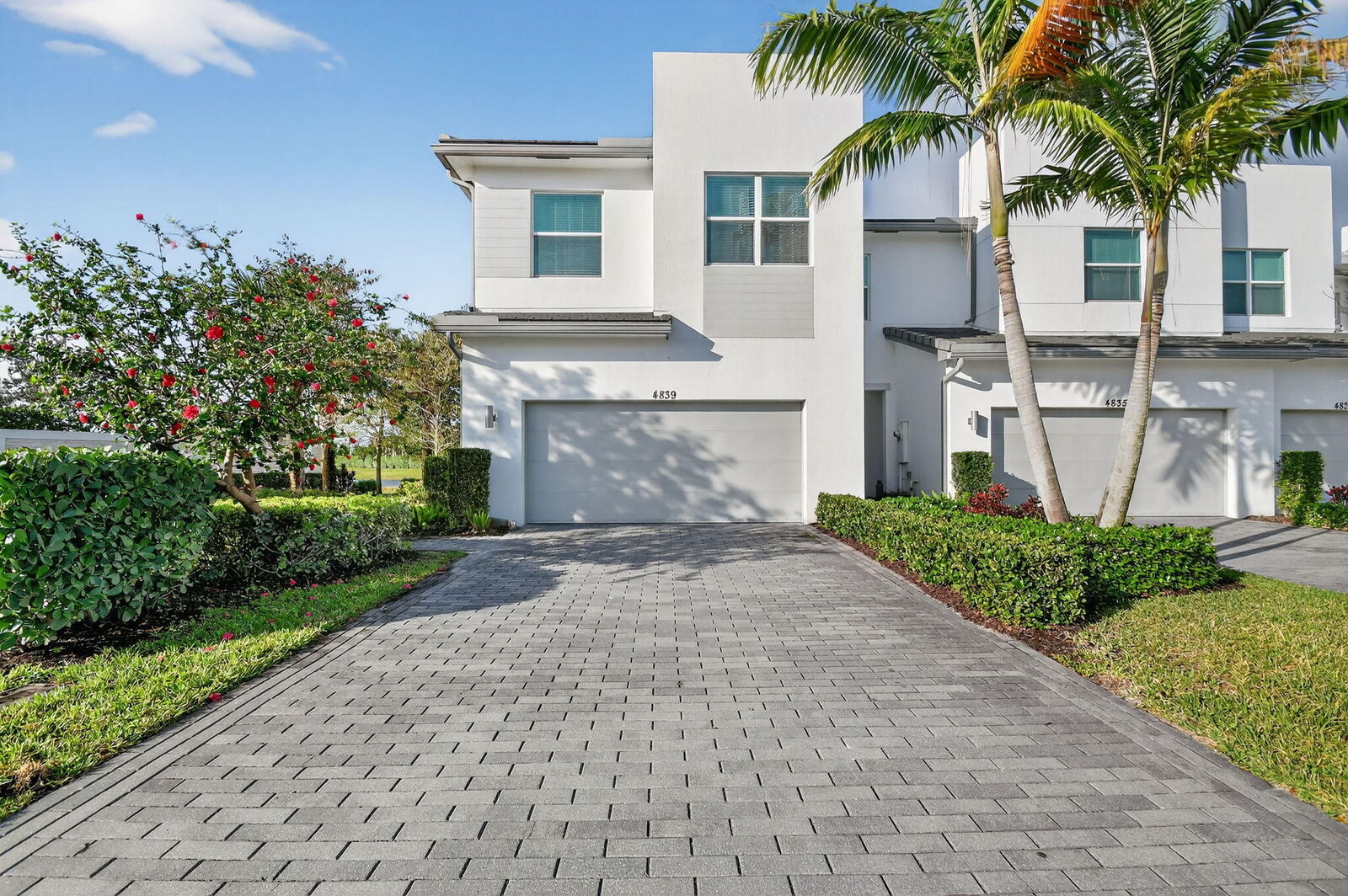 Property Photo: 4839 Navali Drive FL 33467