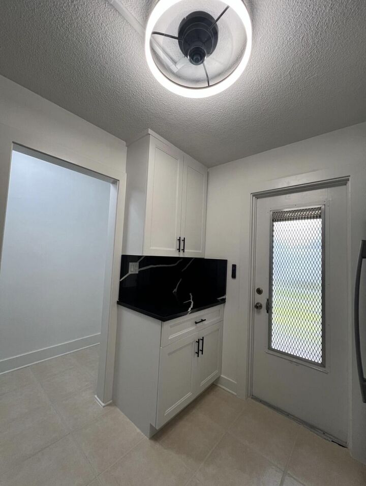 Property Photo:  2615 Garden Drive N 104  FL 33461 