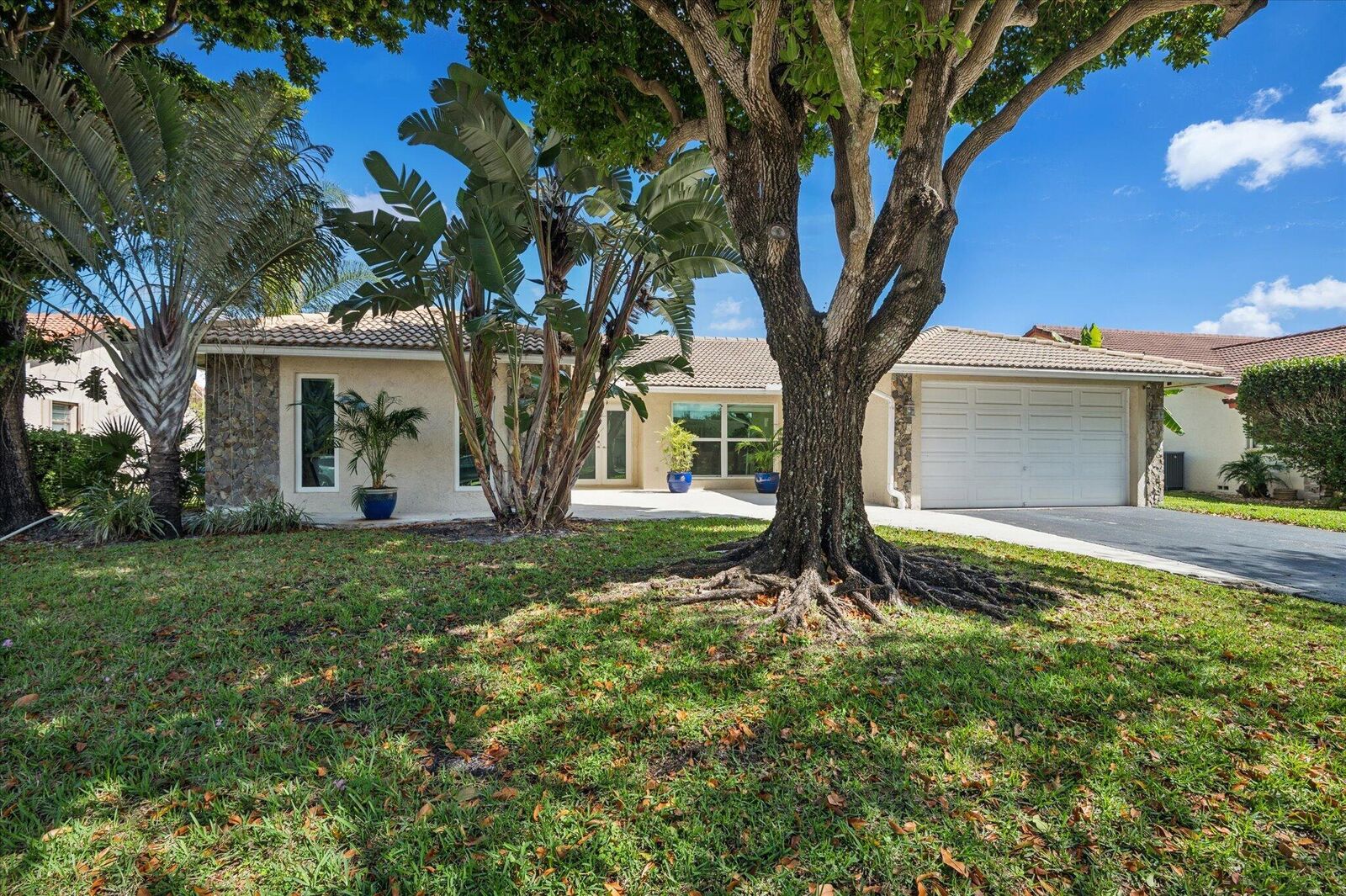 Property Photo: 1078 NW 96th Avenue FL 33322