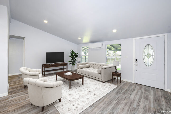 Property Photo:  600 Dawnridge Drive  TX 78065 