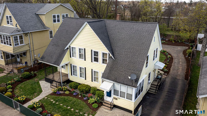 Property Photo:  77 Atwater Street  CT 06516 