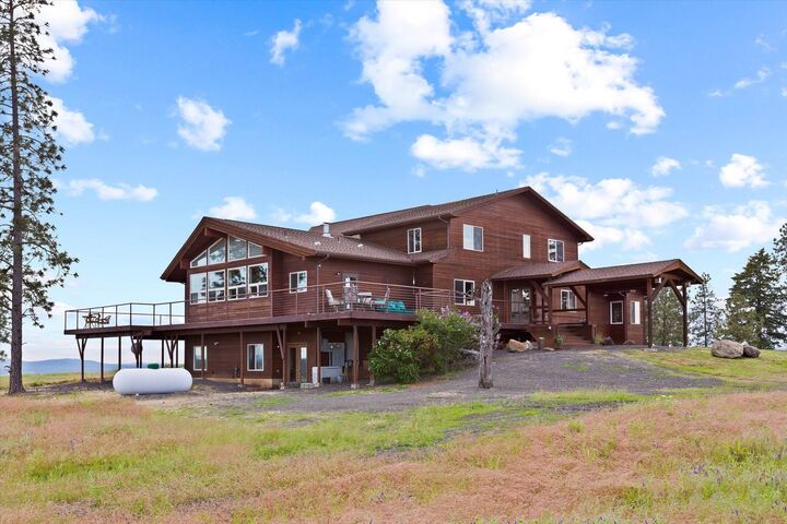 Property Photo:  29409 N Dunn Rd  WA 99003 