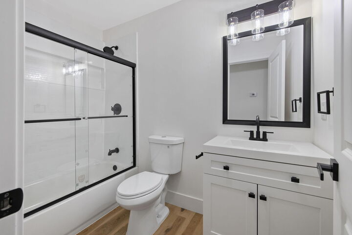 Property Photo:  1631 S Michael Court  CA 93292 