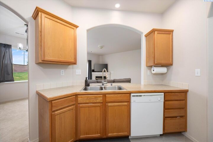 Property Photo: 6018 Mia Lane WA 99301