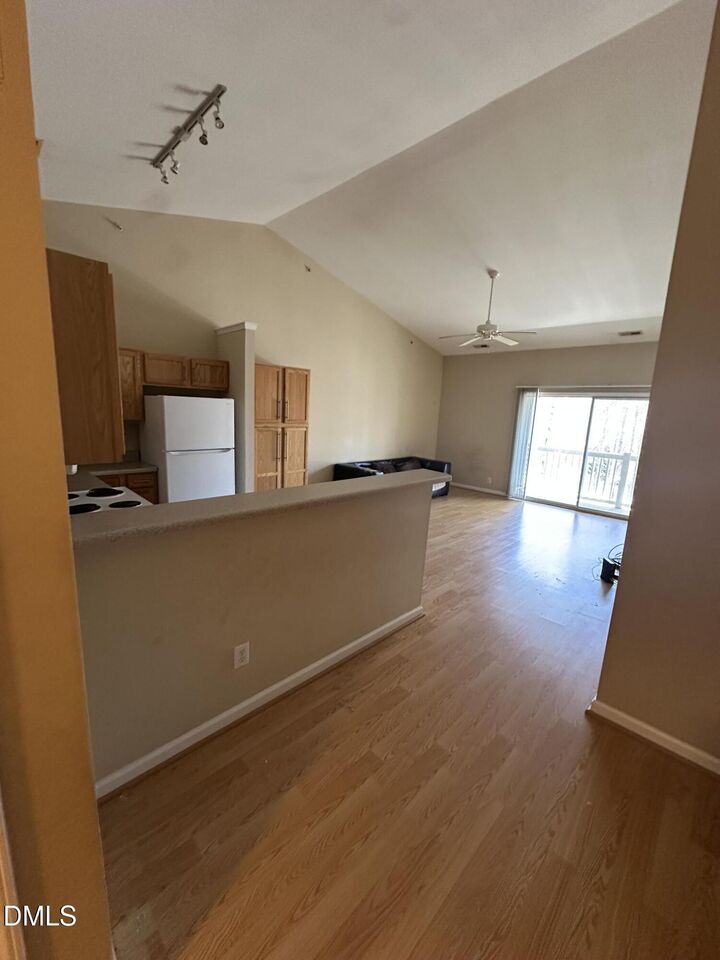 Property Photo:  1901 Trailwood Heights Lane 302  NC 27603 