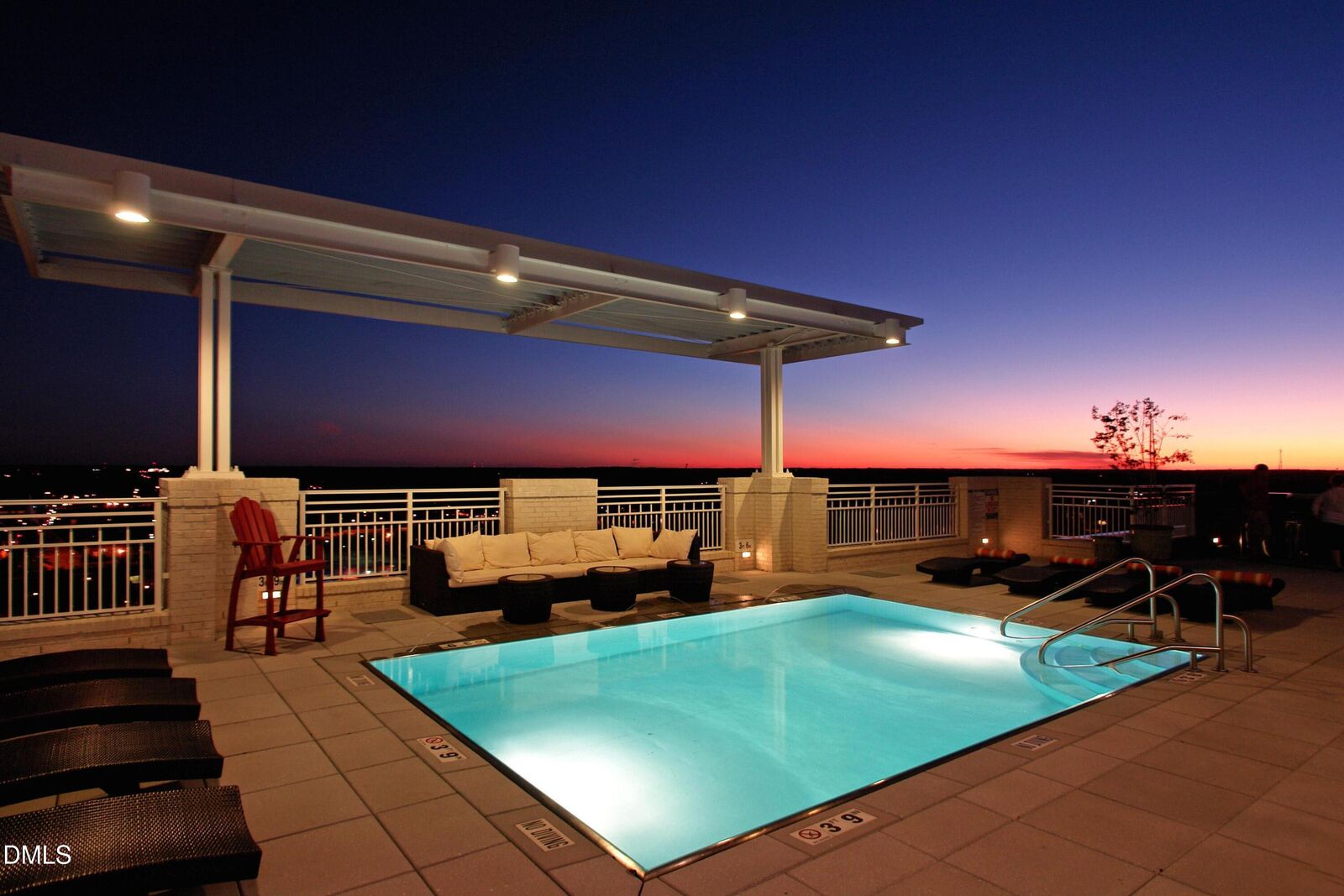 Property Photo: 400 W North Street 718 NC 27601