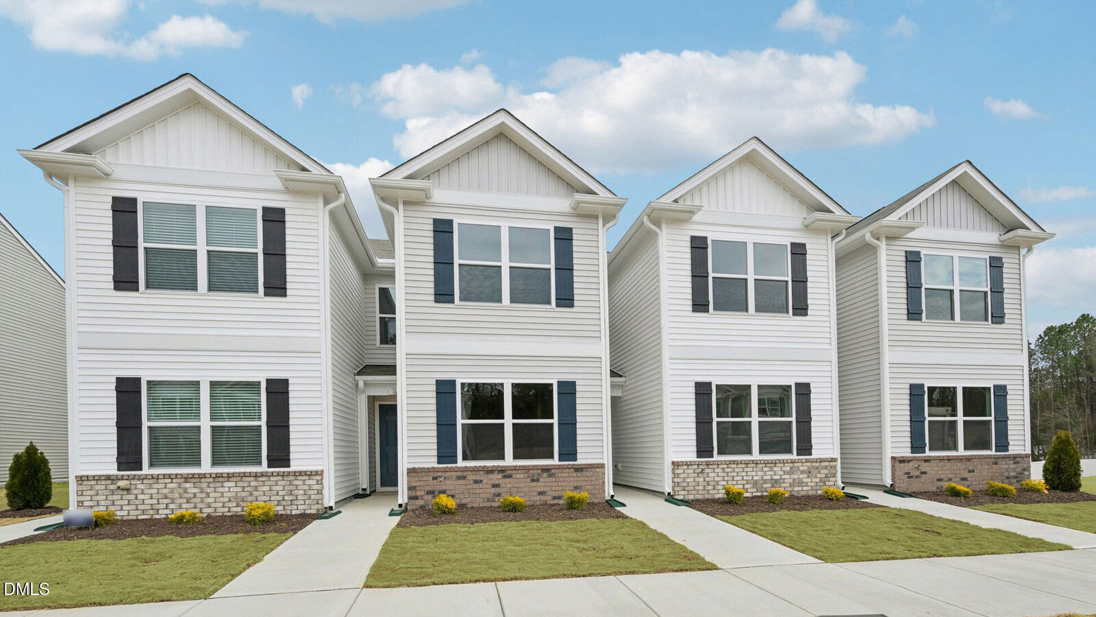 Property Photo:  5814 Brambleberry Way  NC 27616 