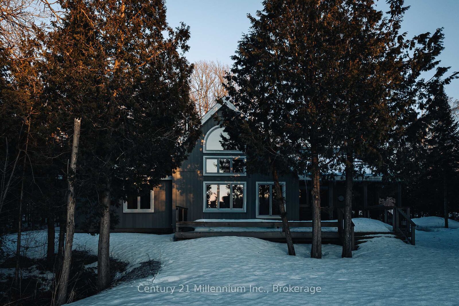 Property Photo:  20 Cottage Cove Road  ON N0H 1W0 