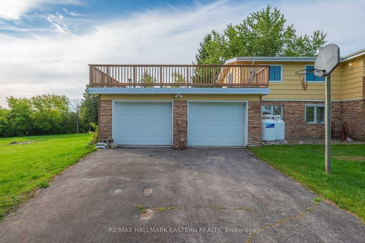 Property Photo: 137 Grandview Drive ON K0K 2X0