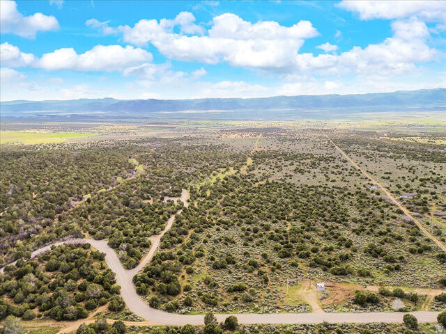 Property Photo:  13950 N 9850 E  UT 84662 