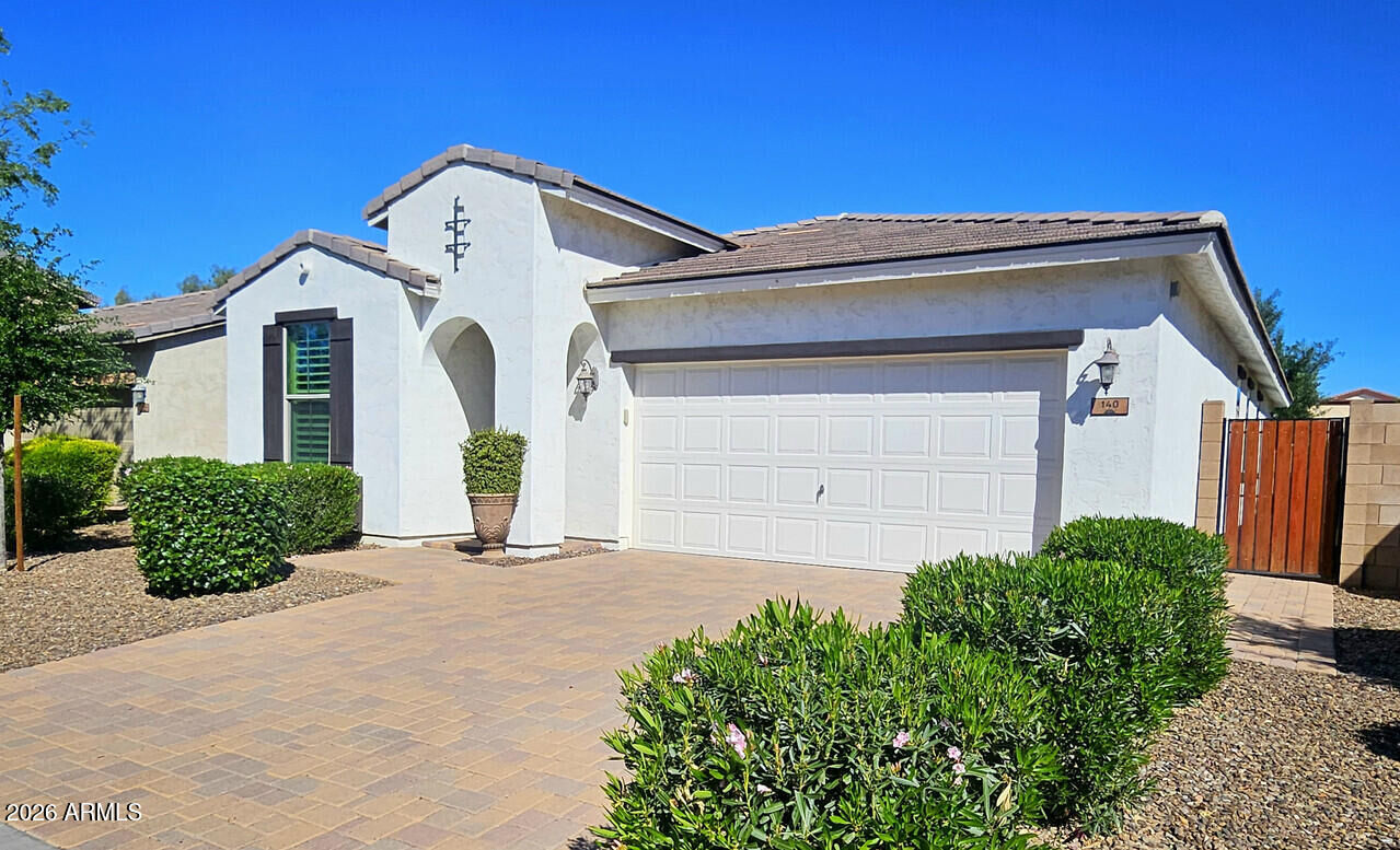 Property Photo:  140 E Bernie Lane  AZ 85295 