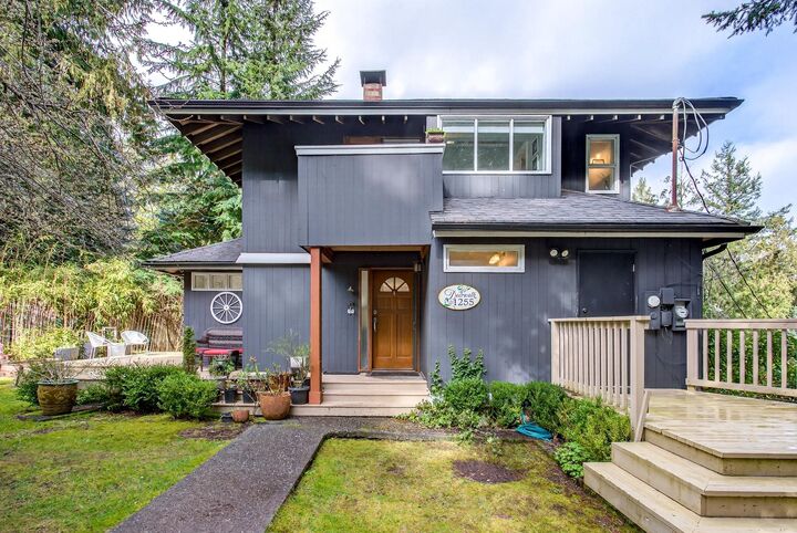 Photo de la propriété:  1255 Deer Walk  BC V0N 1G1 