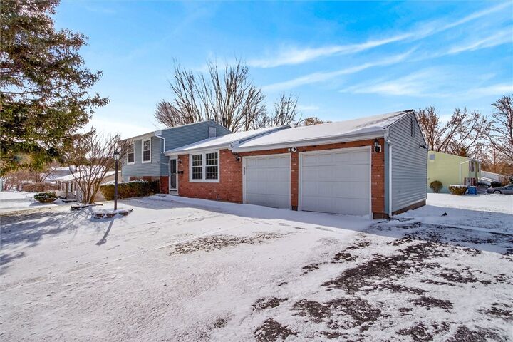 Property Photo:  45 Marberth Drive  NY 14467 