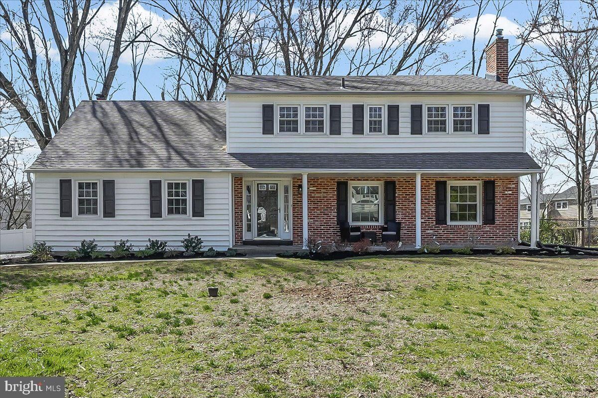 Property Photo:  205 Garnet Lane  PA 19086 