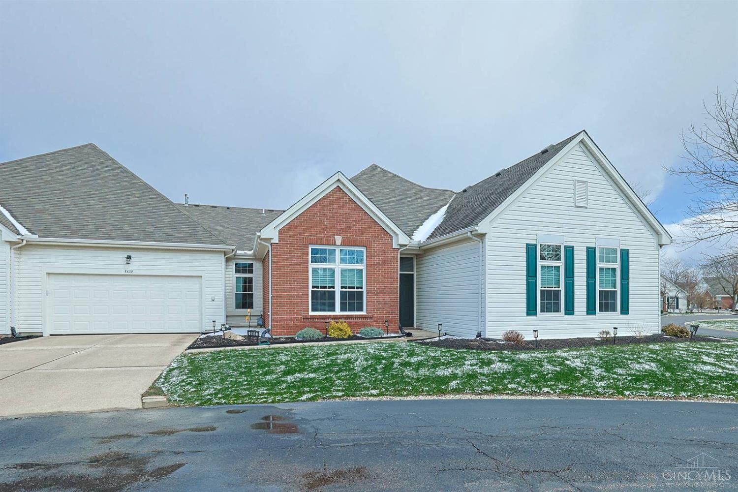 Property Photo:  3808 Sandtrap Circle  OH 45040 