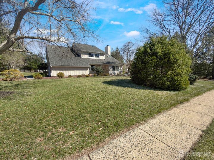 Property Photo:  592 Cabot Hill Road  NJ 08807 