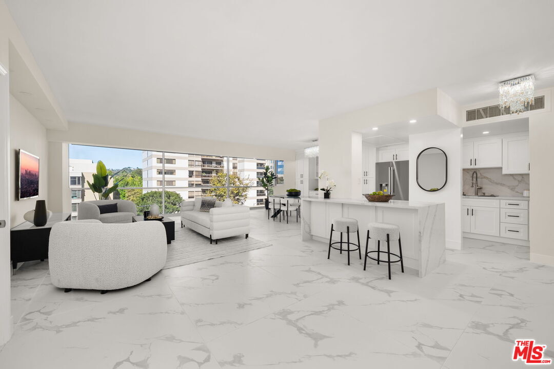 Property Photo: 10450 Wilshire Blvd CA 90024