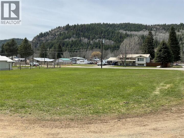 Property Photo:  646 Kimberley Avenue North  BC V0H 1J0 