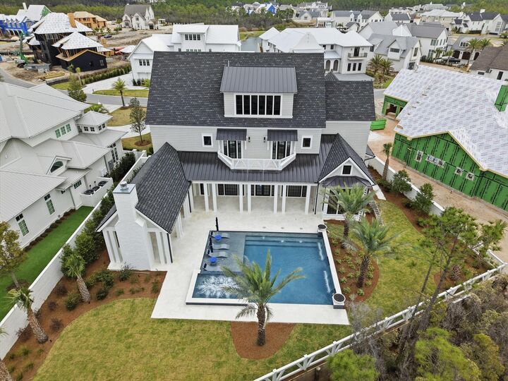 Property Photo: 107 Quail Hollow Court FL 32461