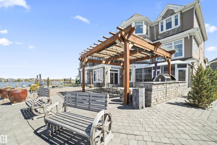 Property Photo:  8948 20 Avenue SW  AB T6X 2C5 