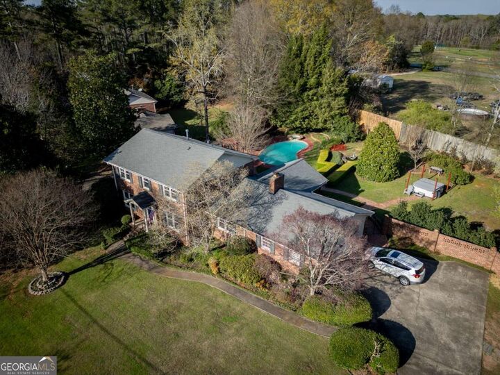 Property Photo:  335 Sandstone Drive  GA 30605 