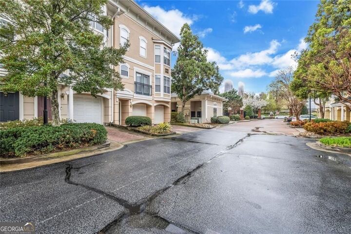 Property Photo:  375 Highland Avenue NE 1002  GA 30312 