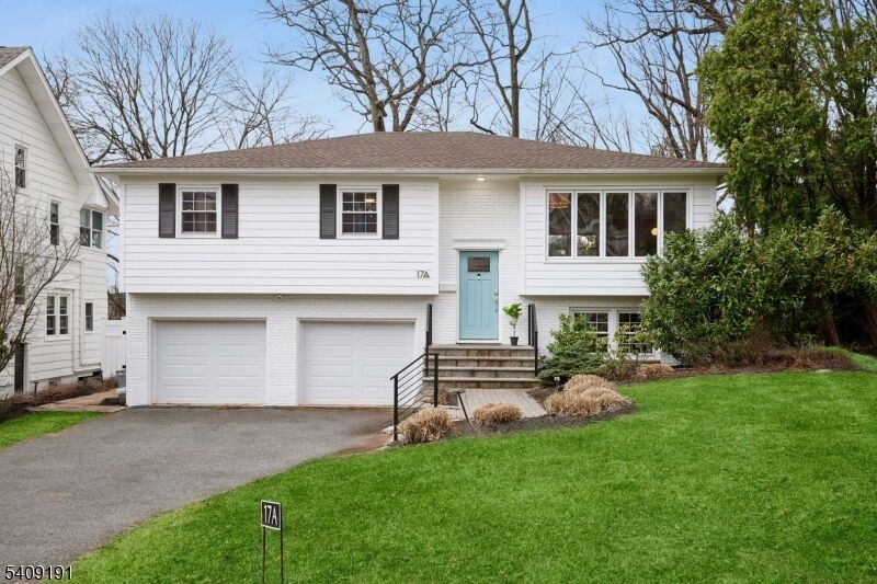 Property Photo:  17 Glenside Rd  NJ 07079 