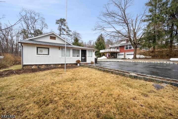 Property Photo:  4 Dead End Rd  NJ 07435 