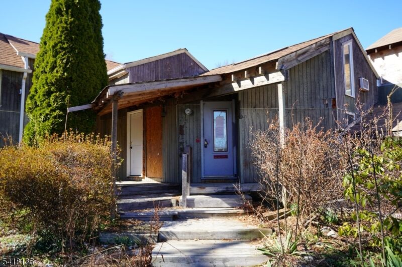 Property Photo:  85 Roosevelt Ave  NJ 07405 