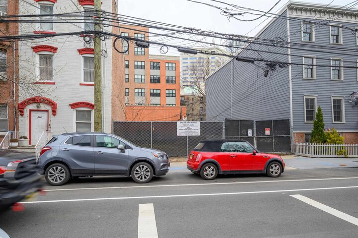 Property Photo:  210-212 York St  NJ 07302 