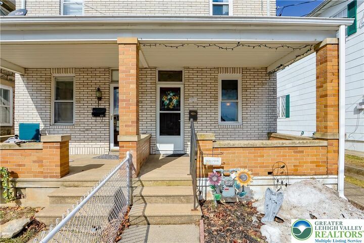 Property Photo:  455 E 11th Street  PA 18067 